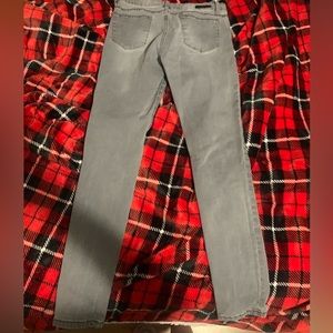 Women’s gray jeans, size 29, great condition